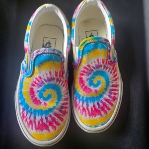 Van girls size 11